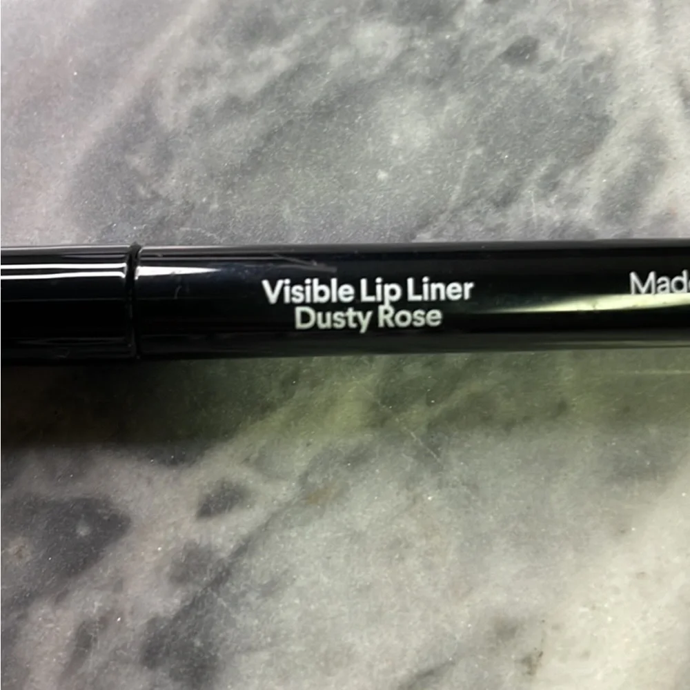 New Lipstick‎ Queen Visible Lip Liner Dusty Rose